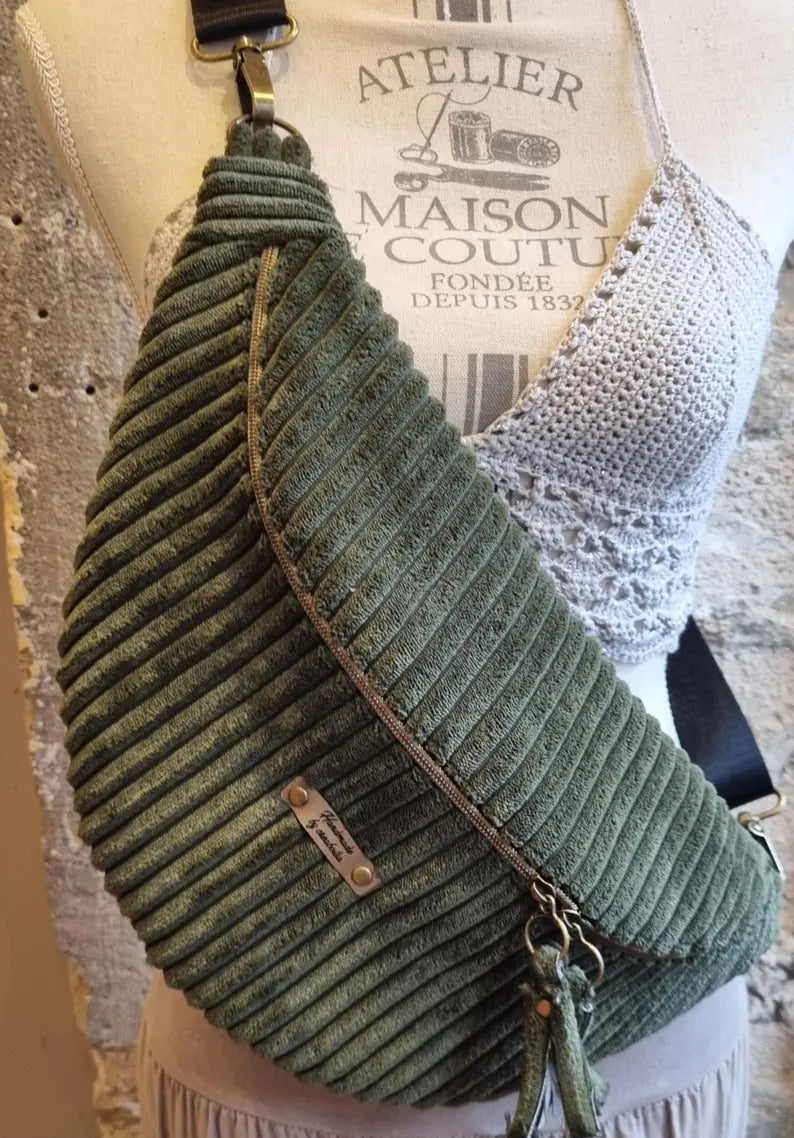 Sac banane tissu velours grosses côtes, réalisation sur commande - image 2