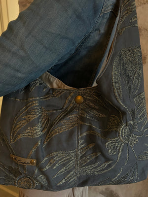 Sac Hobo lin et broderie fil doré, doublé - image 5