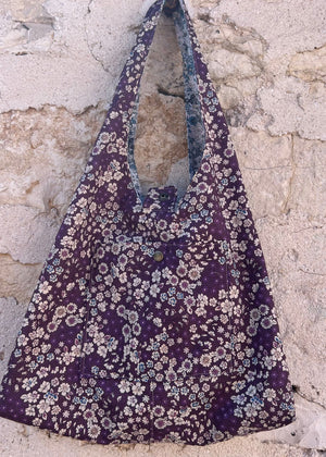 Sac fleuri hobo réversible violet avec poche