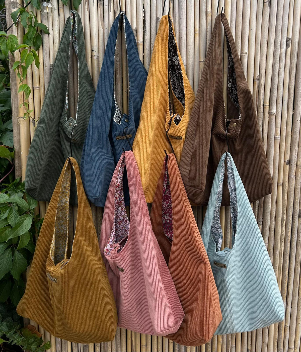 Sac hobo réversible en velours côtelé – personnalisable
