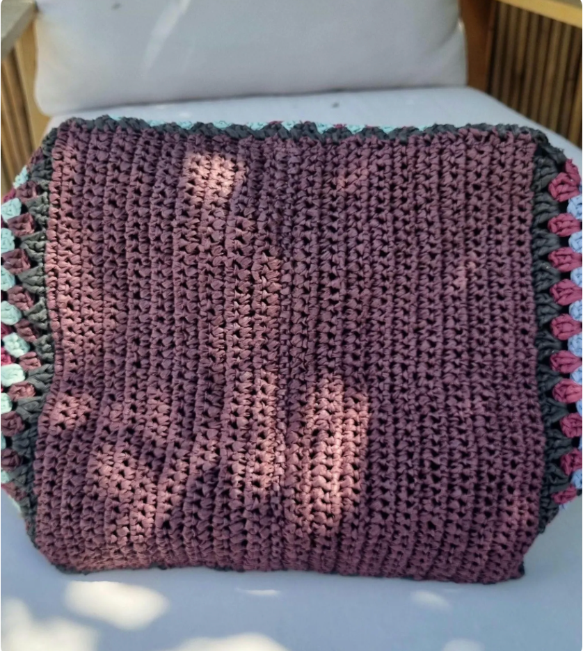 Sac cabas fourre tout en raphia/crochet - image 8