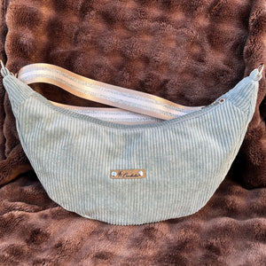 Sac demi-lune fait main velours côtelé vert d'eau - 3 tailles - image 5