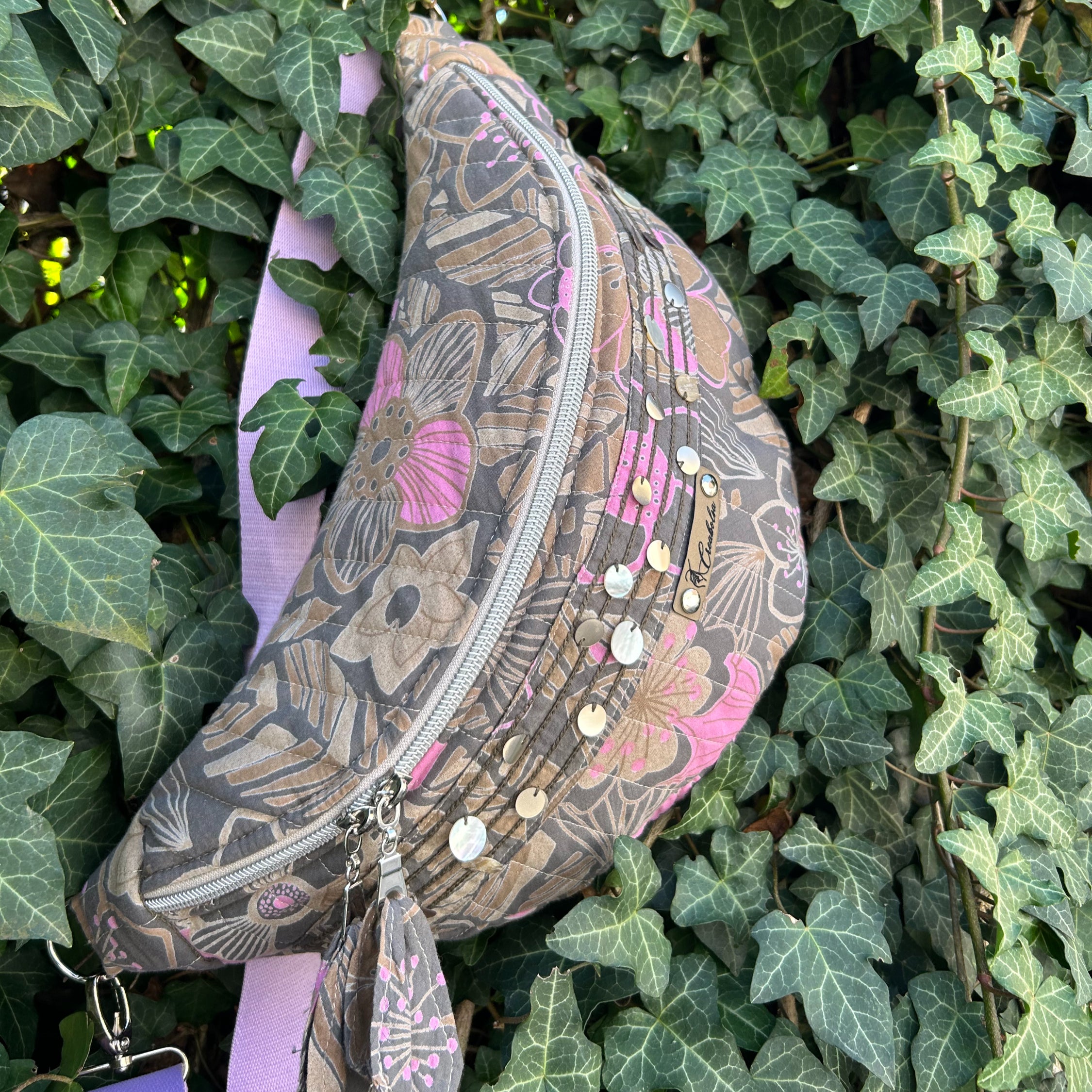 Sac banane fait main upcyclé - image 6