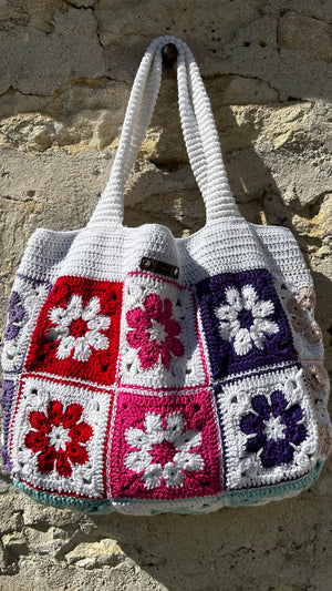 Sac cabas crochet fait main – Motifs granny squares multicolores - image 3