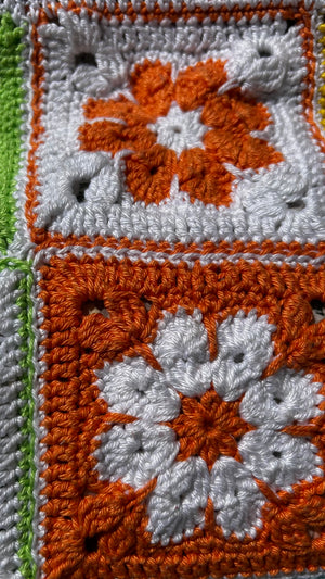 Sac cabas crochet fait main – Motifs granny squares multicolores - image 11