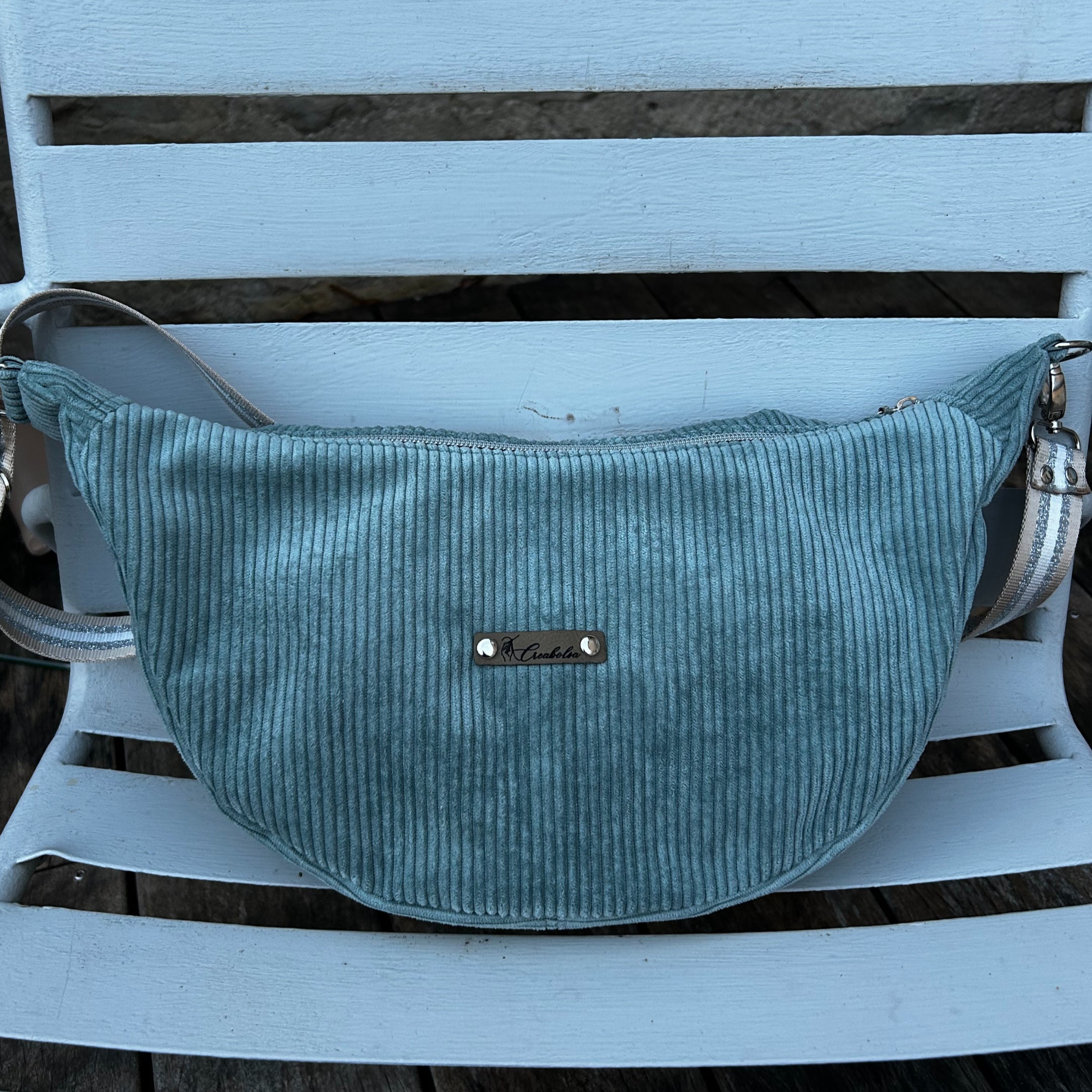 Sac demi-lune fait main velours côtelé vert d'eau - 3 tailles - image 3