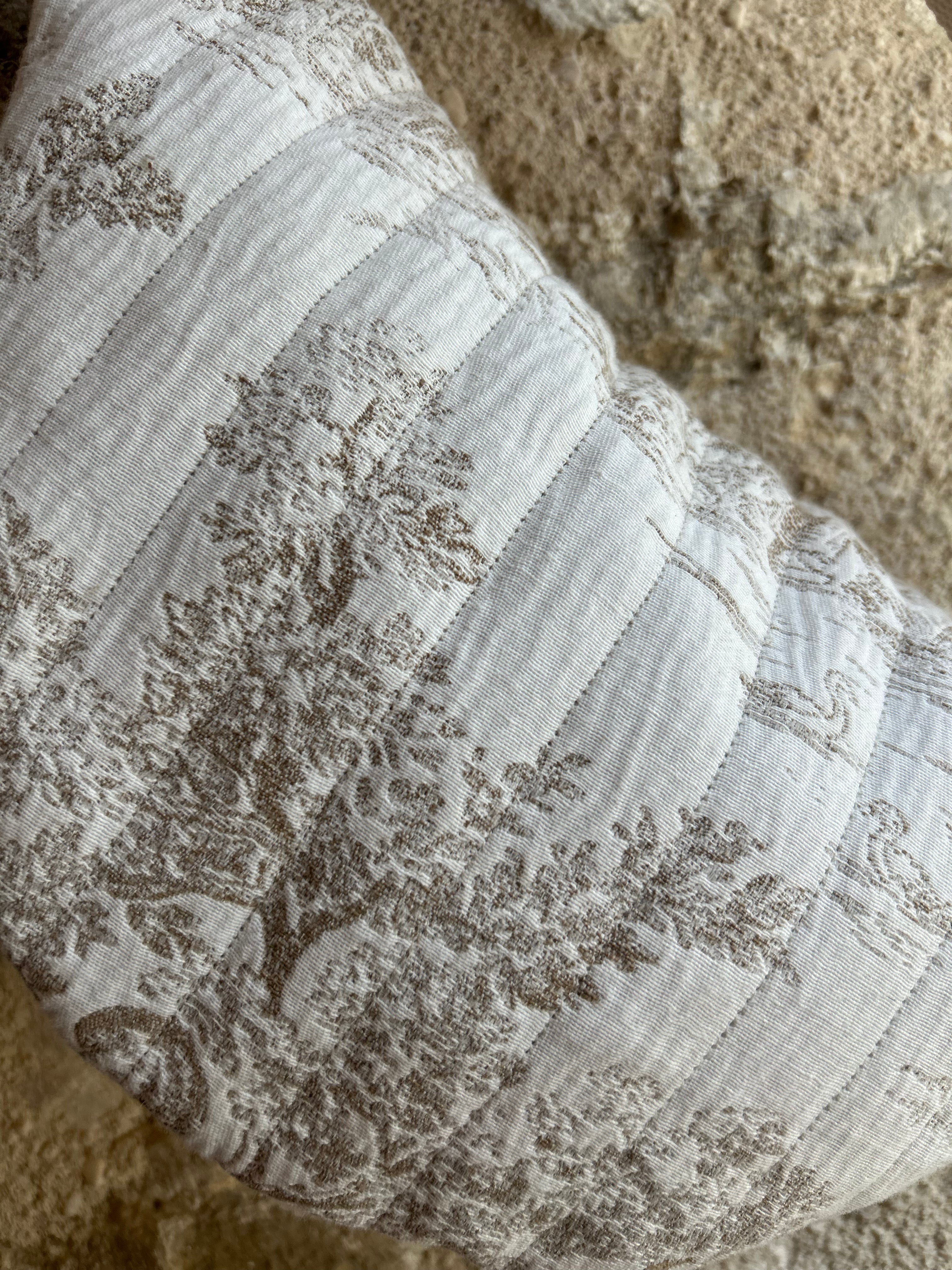 Sac banane fait main en toile de Jouy jacquard effet froissé matelassé - image 8