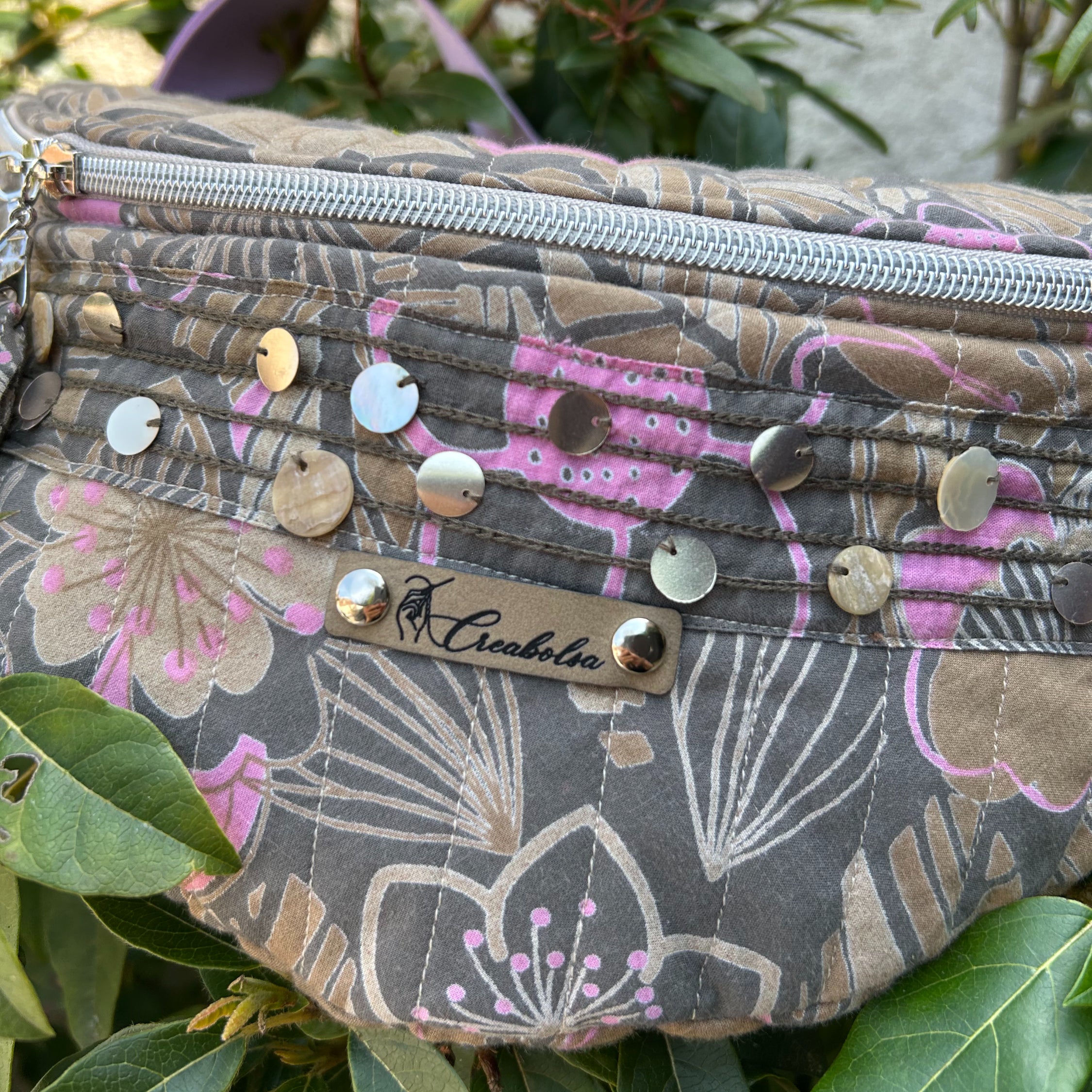 Sac banane fait main upcyclé - image 8