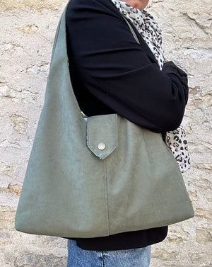 Sac hobo fait main en simili daim kaki - image 3