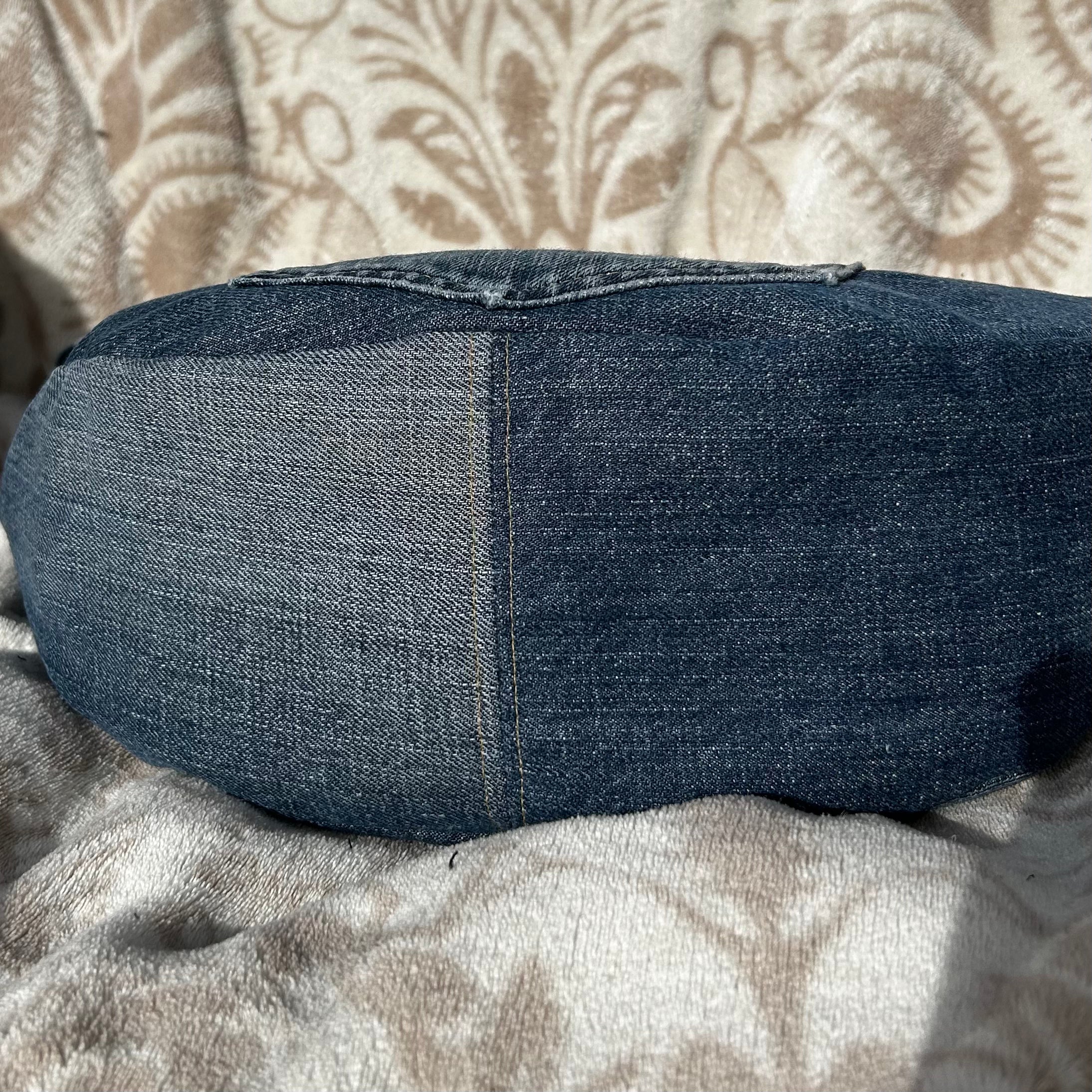 Sac demi-lune fait main jean Levi’s recyclé - image 13