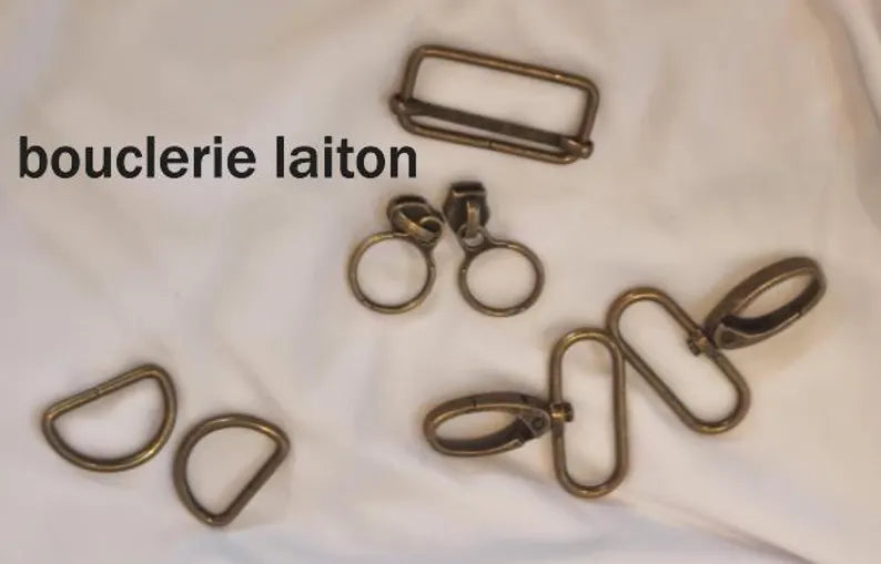 Bouclerie sangle sac banane laiton