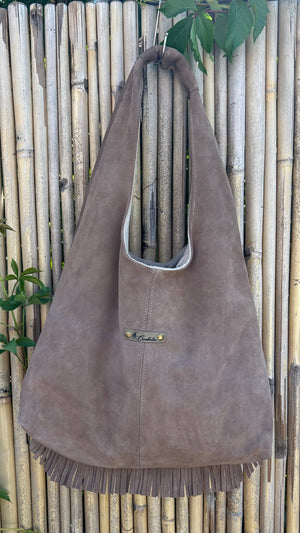 Sac hobo en daim (cuir) taupe à franges fait main doublé 